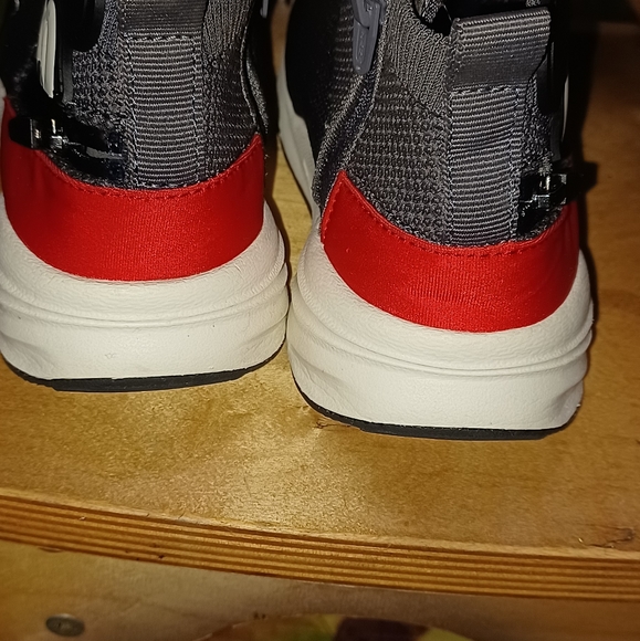 Zara x Disney Baby Kids Mickey Mouse High Top Zipper Athletic Shoes 25 EUR/9 US - Picture 4 of 5